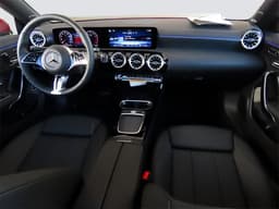 MERCEDES BENZ CLA250 thumbnail 2