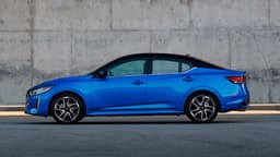 NISSAN SENTRA thumbnail 1